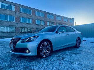 2015 Toyota Crown XIV (S210), серебристый, 2300000 рублей, вид 1