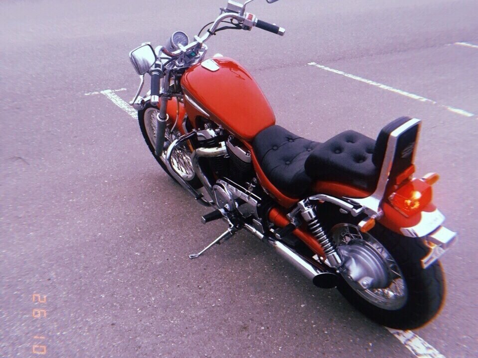 Suzuki Intruder vs 800