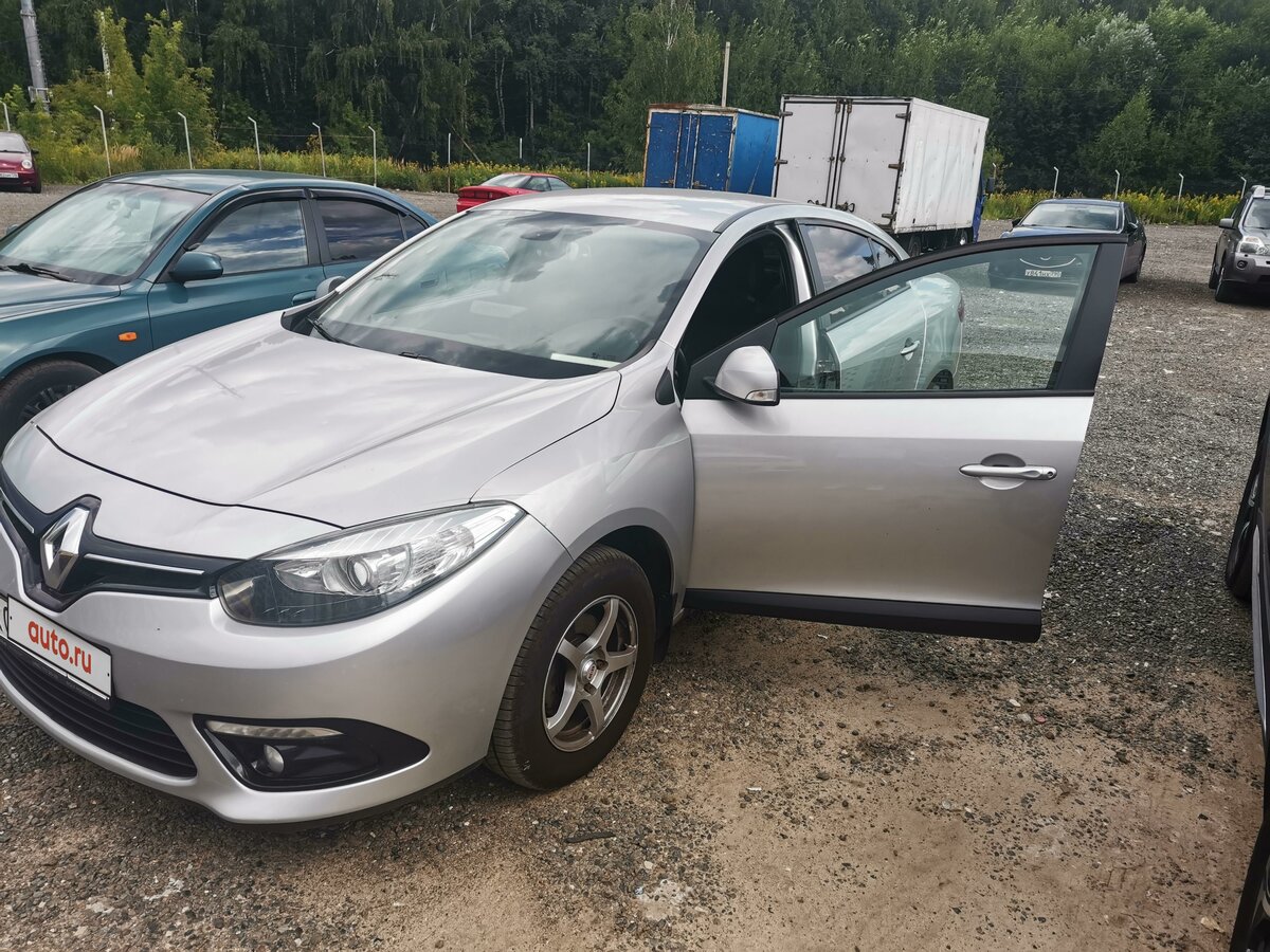 Купить б/у Renault Fluence I Рестайлинг 1.6 MT (106 л.с.) бензин ...