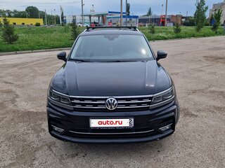 2020 Volkswagen Tiguan II Рестайлинг, чёрный, 3500000 рублей, вид 1