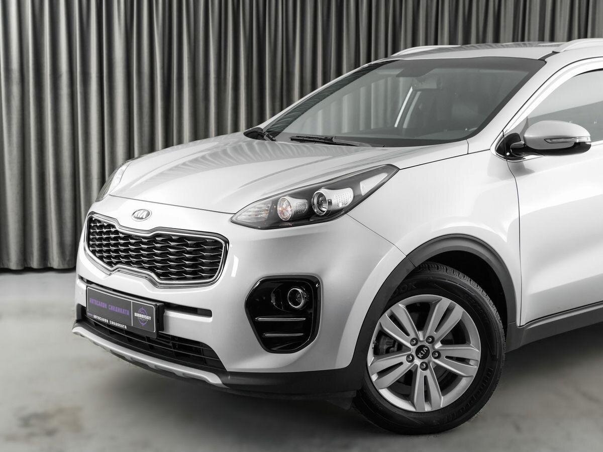 Купить б/у Kia Sportage IV 2.0 AT (150 л.с.) бензин автомат в Москве: чёрный Киа