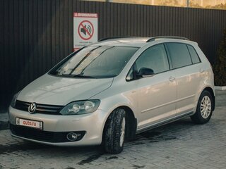 2013 Volkswagen Golf Plus II, серебристый, 1200000 рублей, вид 1