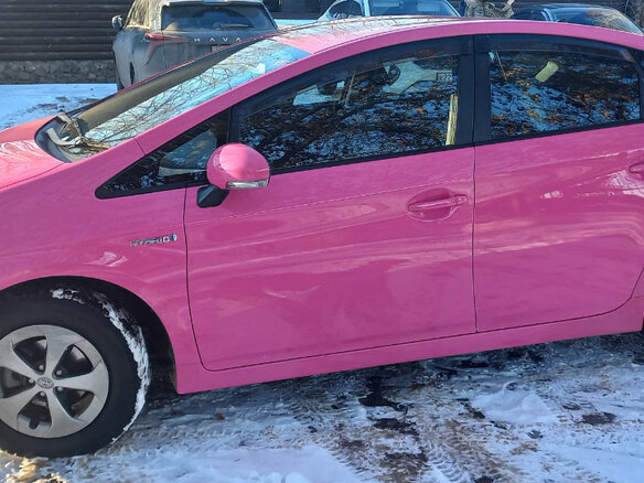 2014 Toyota Prius III Рестайлинг (XW30), розовый, 1250000 рублей - вид 11