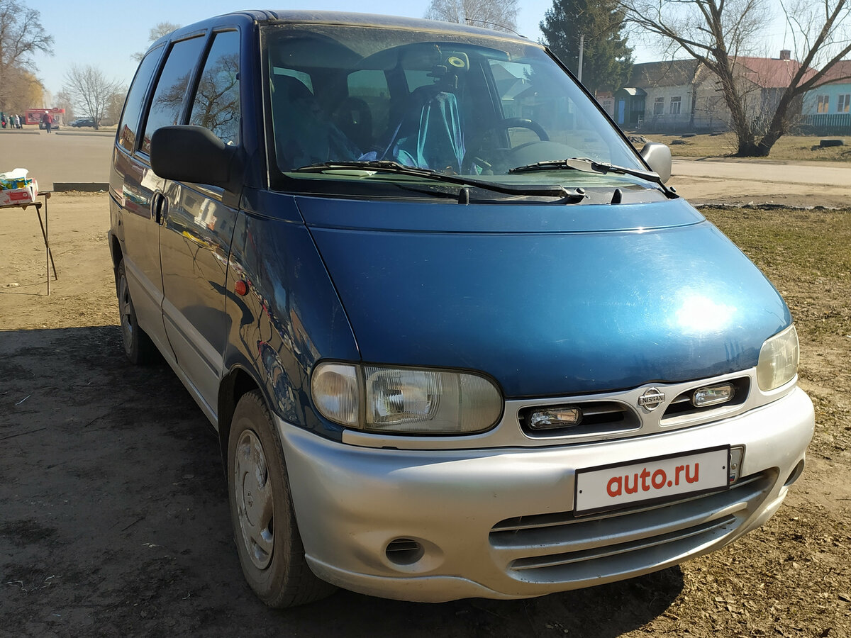 Nissan Serena 1999