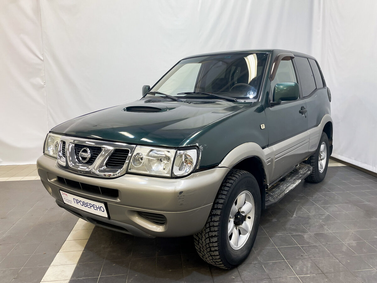 Купить б/у Nissan Terrano II Рестайлинг 2 2.4 MT (118 л.с.) 4WD бензин ...