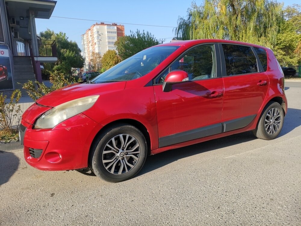 Купить б/у Renault Scenic III 1.5d MT (110 л.с.) дизель механика в ...