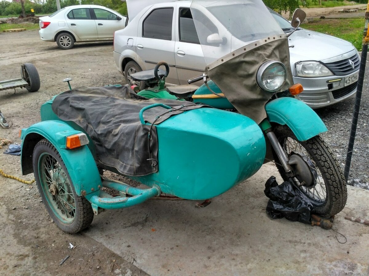 Мотоцикл Урал 1991