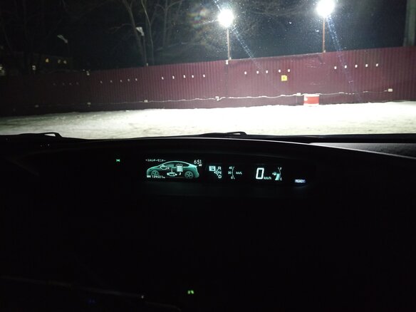 2012 Toyota Prius III Рестайлинг (XW30), белый, 1400000 рублей - вид 29