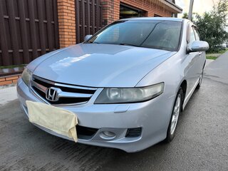 2006 Honda Accord VII Рестайлинг, серебристый, 800000 рублей, вид 1