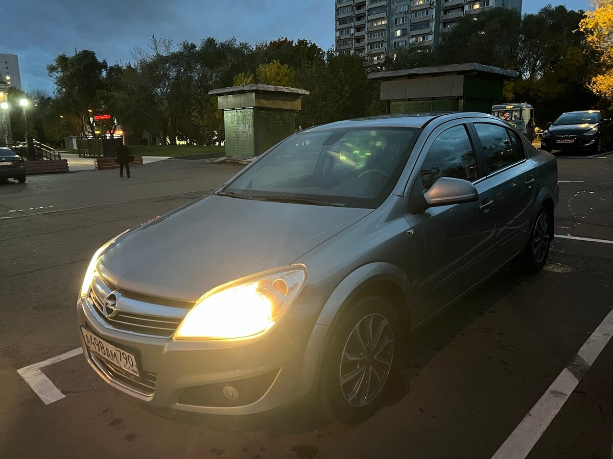 Купить б/у Opel Astra H Рестайлинг 1.6 AMT (115 л.с.) бензин робот в ...