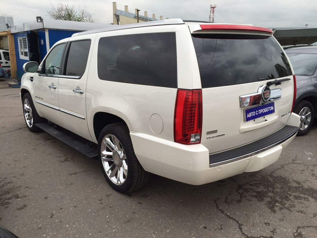 Cadillac Escalade ESV 2011
