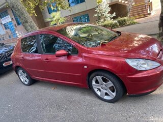 2002 Peugeot 307 I, красный, 349999 рублей, вид 1