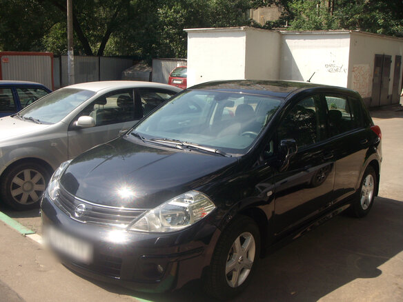 2010 Nissan Tiida I, чёрный - вид 3