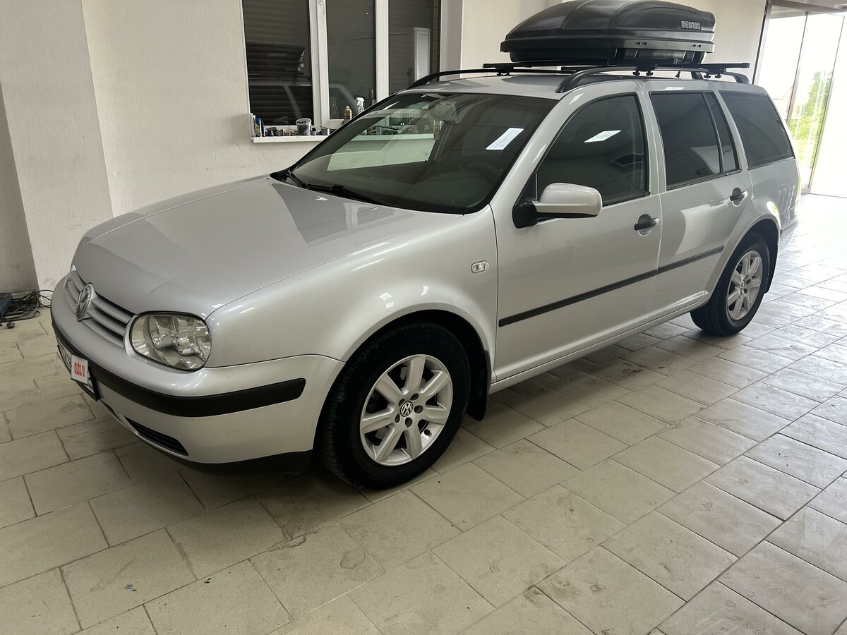 Купить б/у Volkswagen Golf IV 1.4 MT (75 л.с.) бензин механика в ...