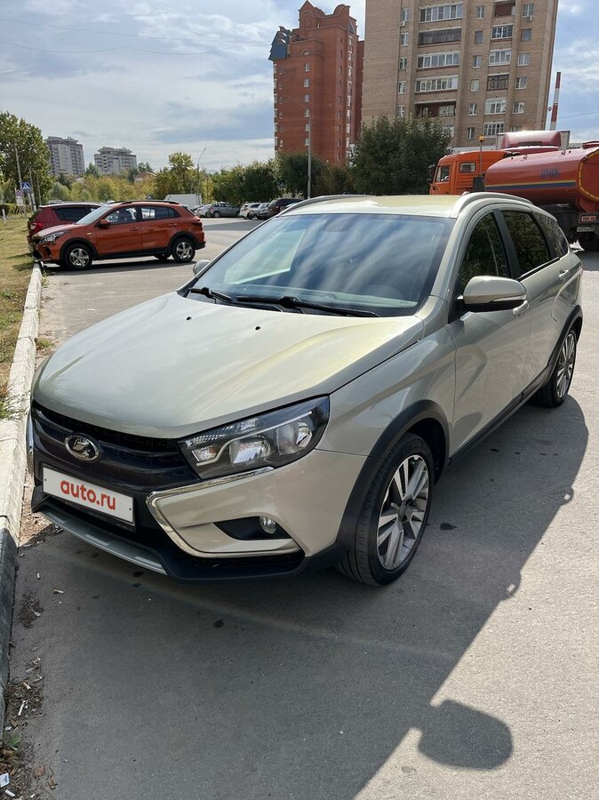 Купить б/у LADA (ВАЗ) Vesta I SW Cross 1.8 AMT (122 л.с.) бензин робот ...