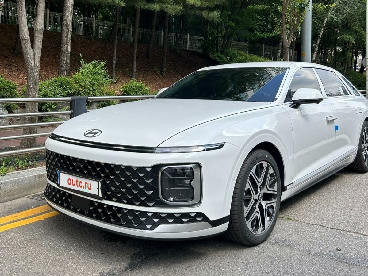 Купить б/у Hyundai Grandeur VII 1.6hyb AT (230 л.с.) гибрид автомат в ...