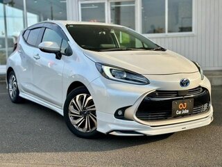 2021 Toyota Aqua II, белый, 1099777 рублей, вид 1