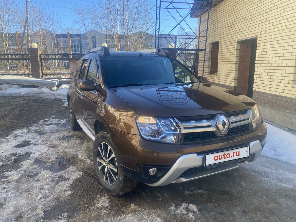 Купить б/у Renault Duster I Рестайлинг 2.0 AT (143 л.с.) 4WD бензин ...