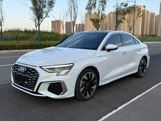 2022 Audi A3 35 TFSI Long IV (8Y), белый, 1520002 рублей, вид 1