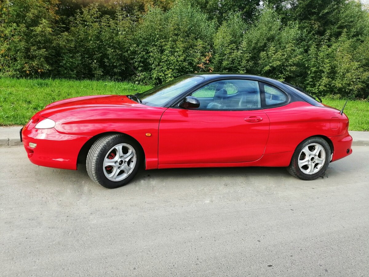 Купить б/у Hyundai Coupe I Рестайлинг (RD2) 2.0 MT (139 л