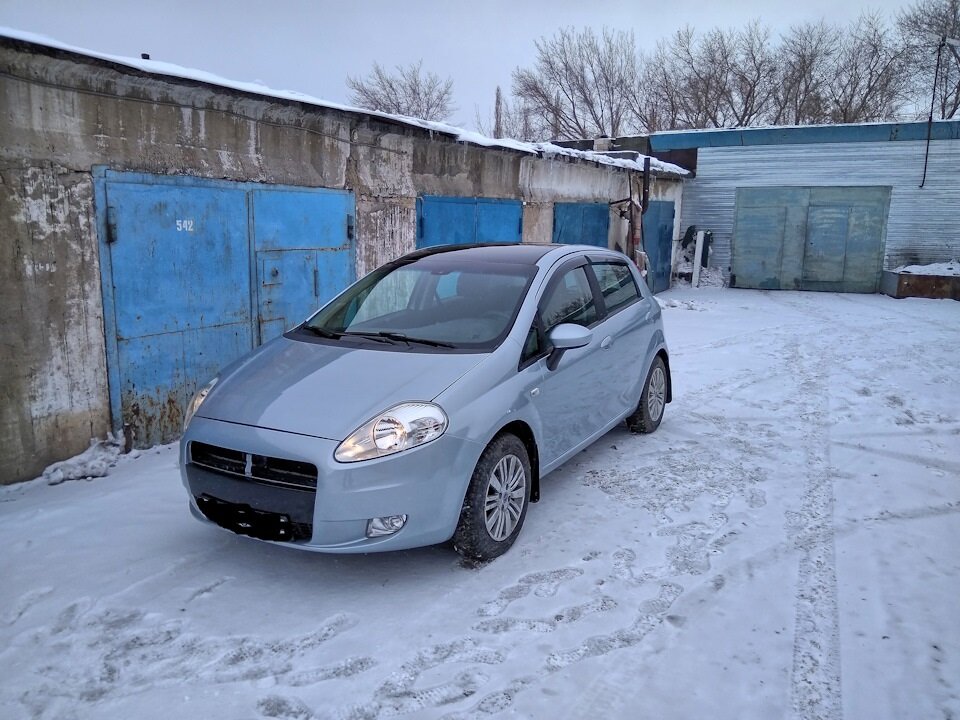 Р“РѕР»СѓР±РѕР№ grande punto