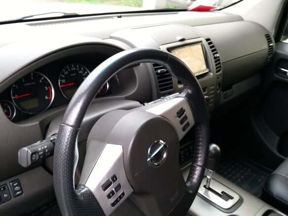 2008 Nissan Pathfinder III, серебристый - вид 14