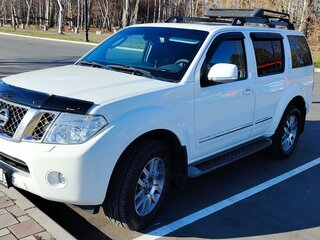 2012 Nissan Pathfinder III Рестайлинг, белый, 2100000 рублей, вид 1