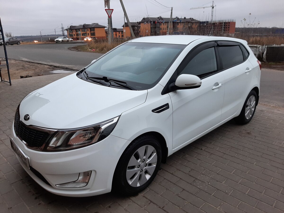 Купить б/у Kia Rio III 5-speed 1.6 MT (123 л.с.) бензин механика в ...