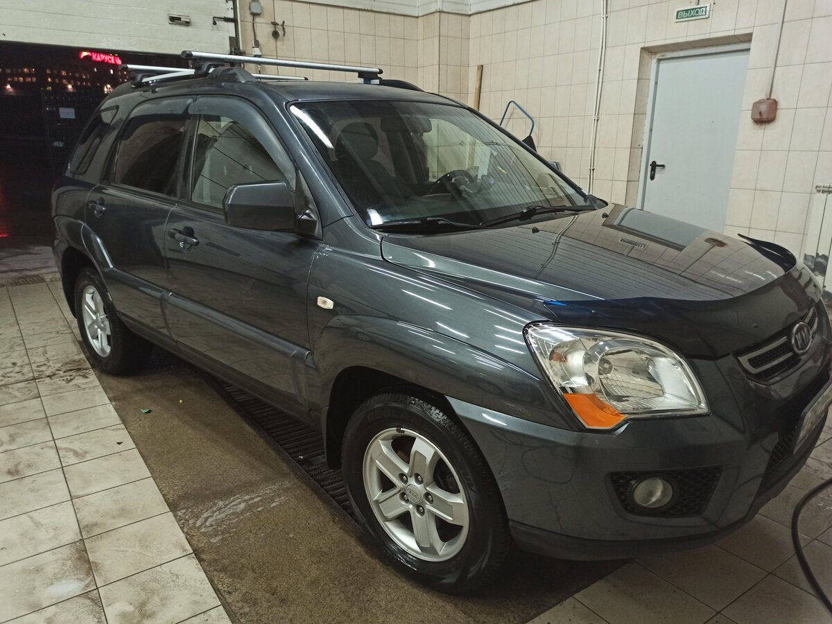 Kia Sportage 2010 черный