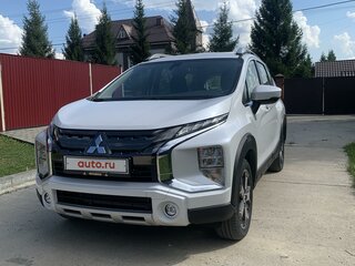 2022 Mitsubishi Xpander Cross I, белый, 2400000 рублей, вид 1