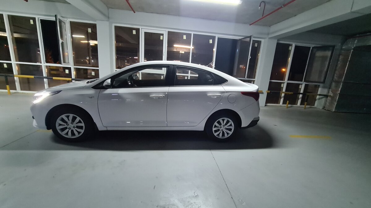 Купить б/у Hyundai Solaris II Рестайлинг 1.6 AT (123 л.с.) бензин ...