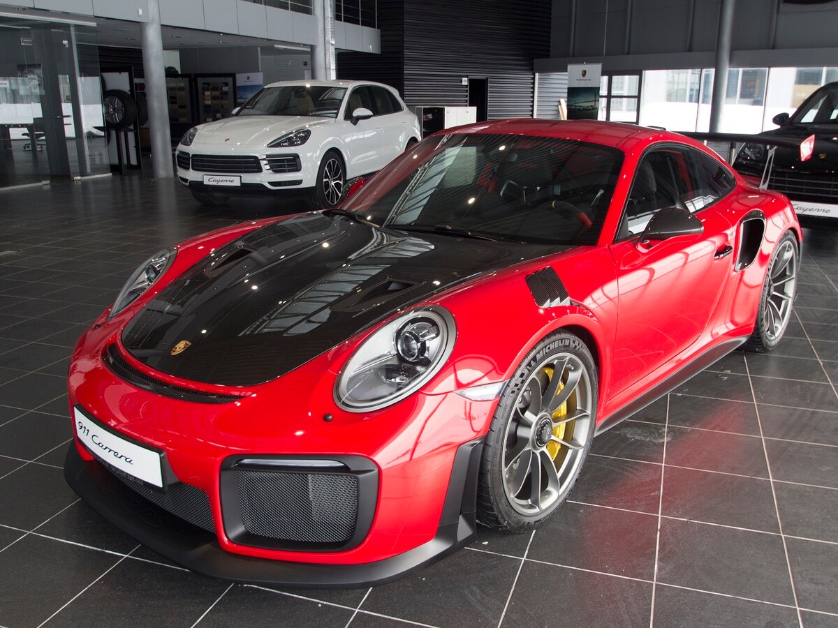 Porsche 911 gt2 rs red