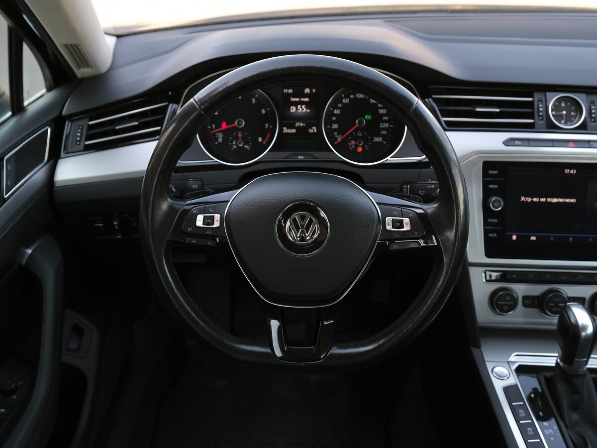 VOLKSWAGEN PASSAT - фото 9