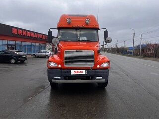 2000 Freightliner Century Class, оранжевый, 2500000 рублей, вид 1