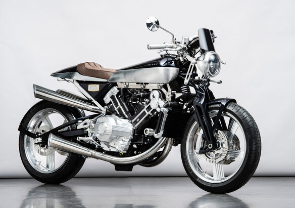 Эван Кэмерон: кастом Brough Superior SS100 / Кастомайзинг / БайкПост