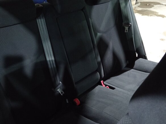 2012 Toyota Prius III Рестайлинг (XW30), белый, 1400000 рублей - вид 22