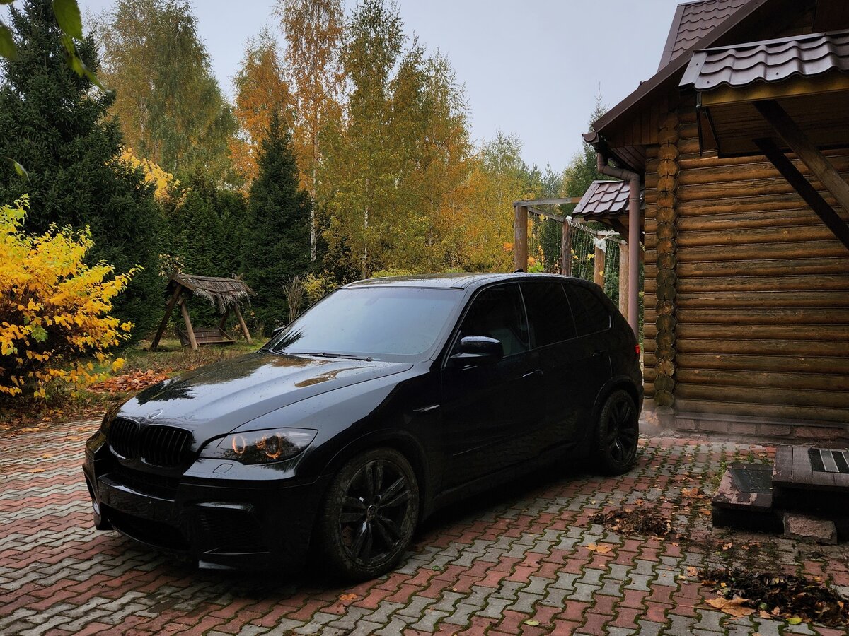Купить б/у BMW X5 M I (E70) 4.4 AT (555 л.с.) 4WD бензин автомат в ...