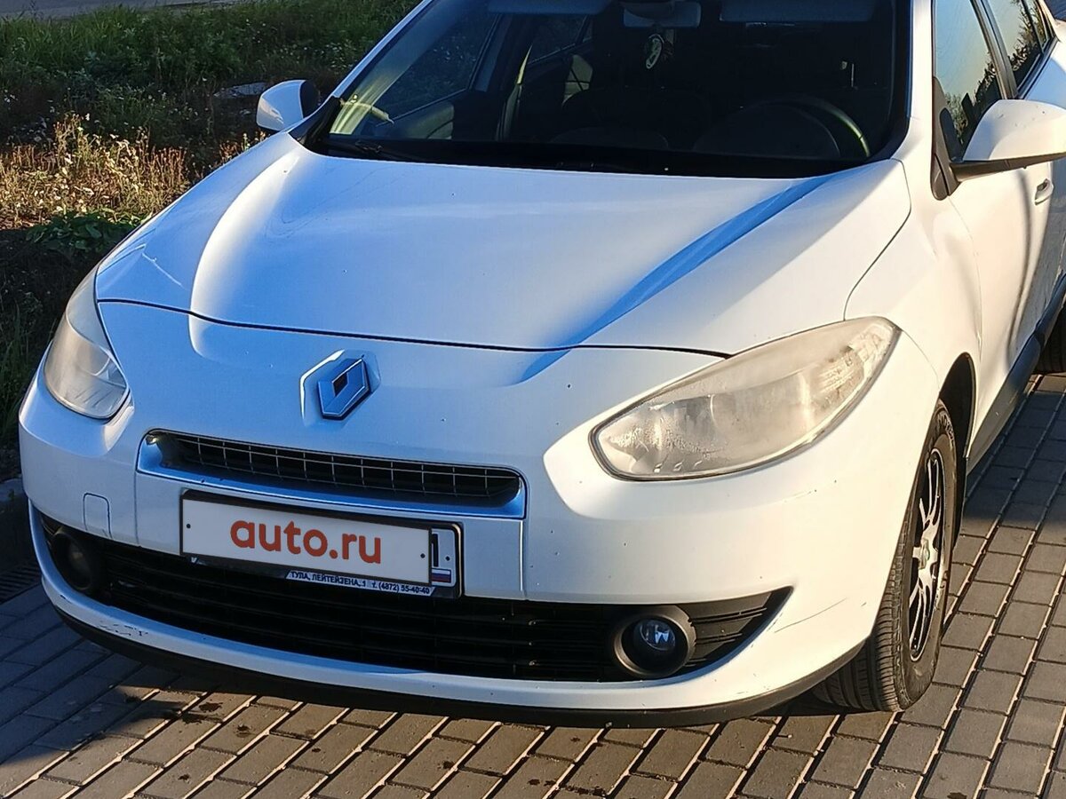 Купить б/у Renault Fluence I 1.6 AT (106 л.с.) бензин автомат в Туле ...