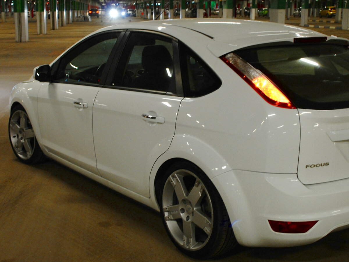 Ford Focus 2 2010 С…СЌС‚С‡Р±РµРє Р±РµР»С‹Р№