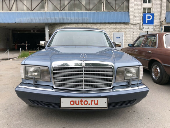 1991 Mercedes-Benz S-Класс 420 II (W126) Рестайлинг, голубой - вид 1