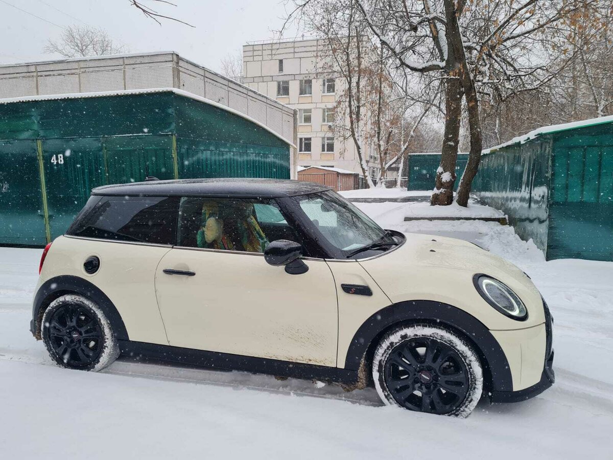 Купить б/у Mini Hatch III (F55/F56) Рестайлинг 2 Cooper S 2.0 AMT (192 ...