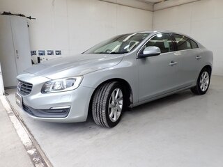 2014 Volvo S60 II Рестайлинг, серебристый, 860000 рублей, вид 1