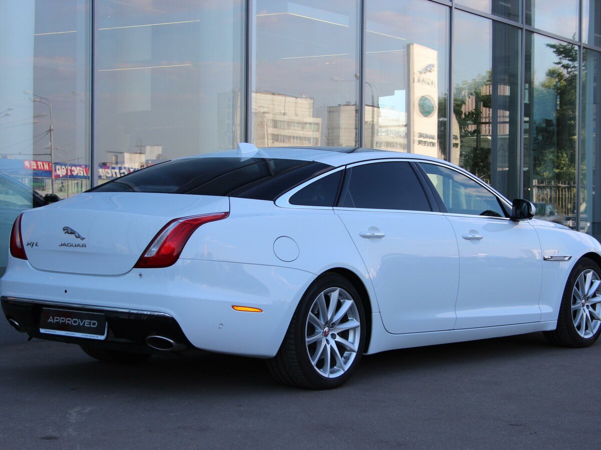 Jaguar XJ 2018