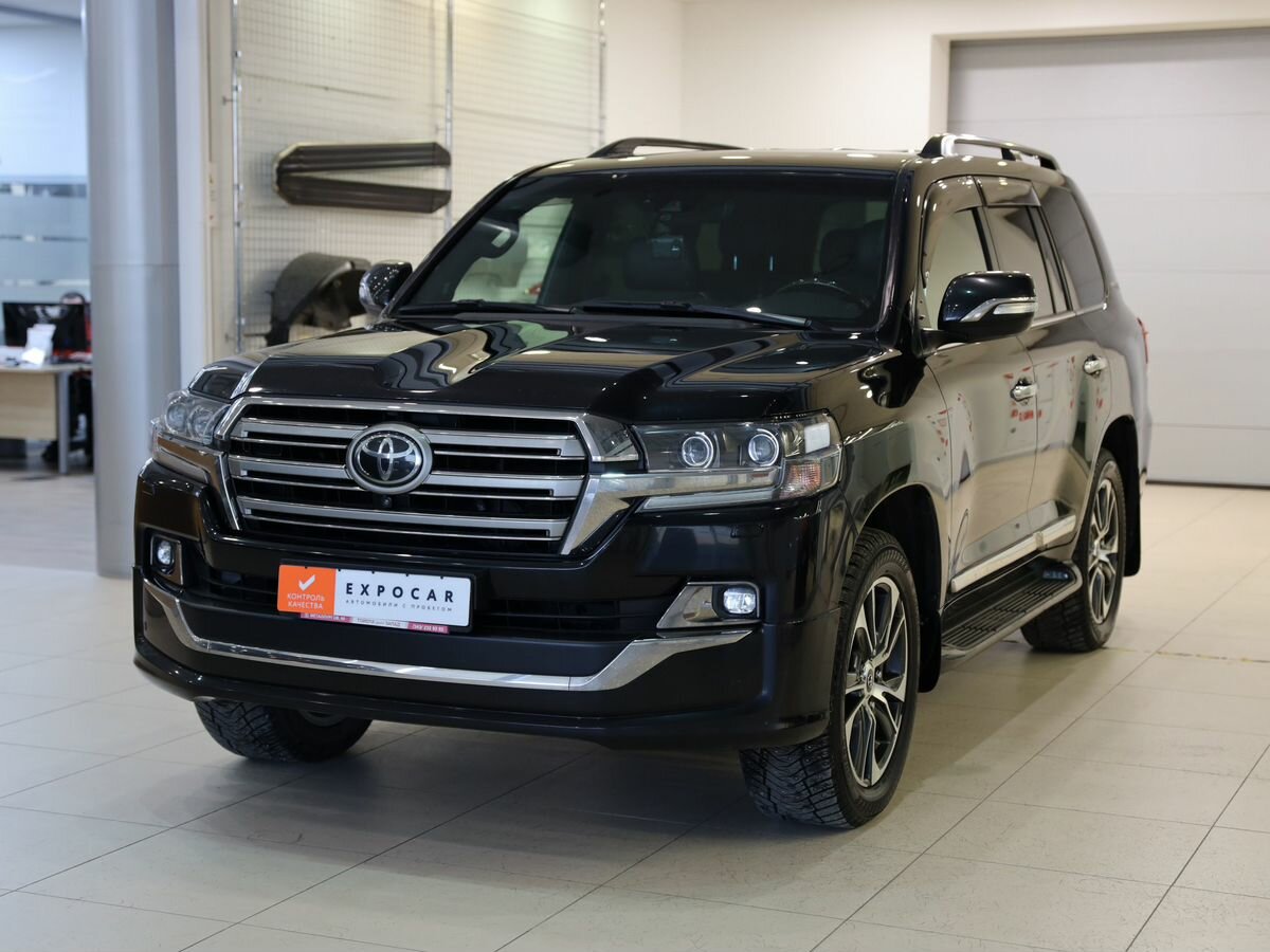 Toyota Land Cruiser 200 Series Рестайлинг 2