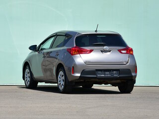 2013 Toyota Auris II, серый, 955000 рублей, вид 2