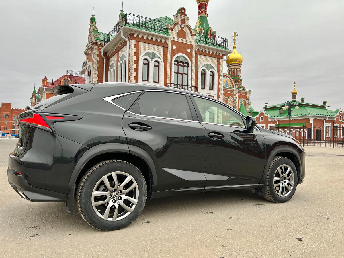 Купить б/у Lexus NX I Рестайлинг 300 2.0 AT (238 л.с.) 4WD бензин ...