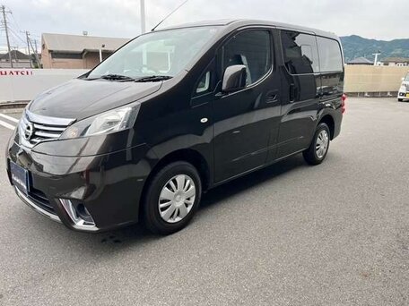 Nissan NV200 980 000 121 200