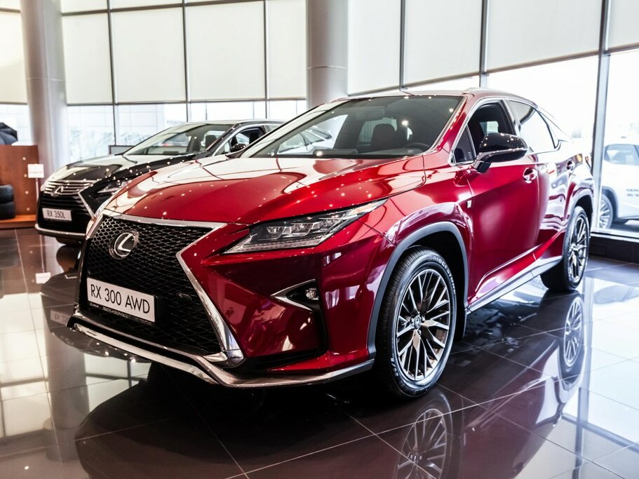 В мире премиальных кроссоверов undefinedLexus RX 300 давно утвердился как непререкаемый символ статуса и изысканности.