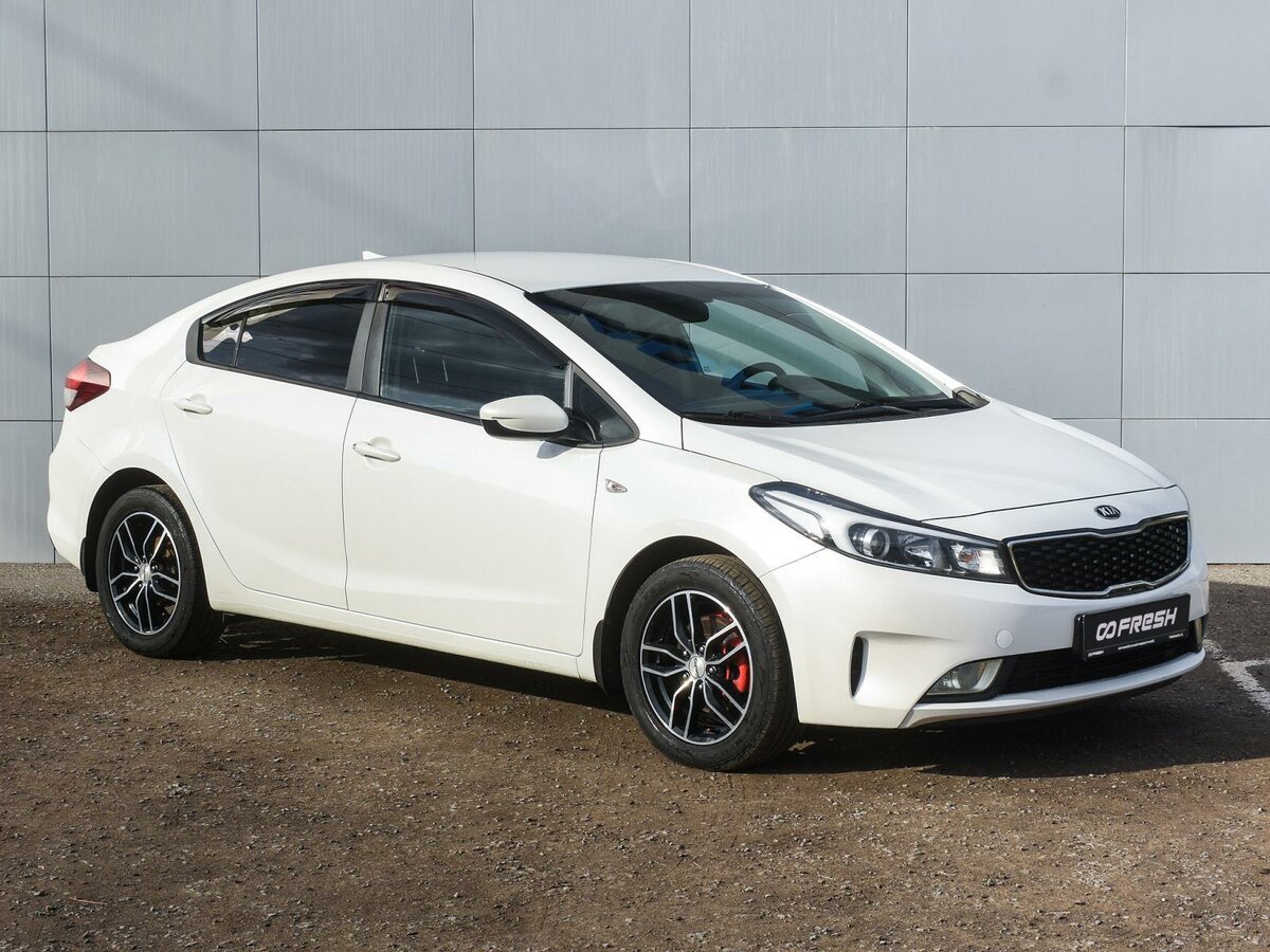 Купить б/у Kia Cerato III Рестайлинг (Classic) 1.6 AT (130 л.с.) бензин ...