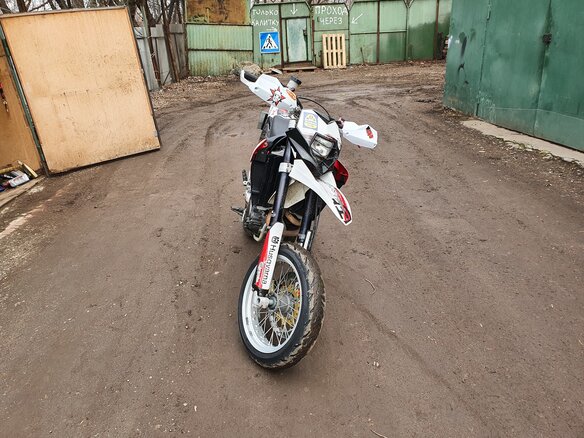 2008 Husqvarna SM 610, красный - вид 2